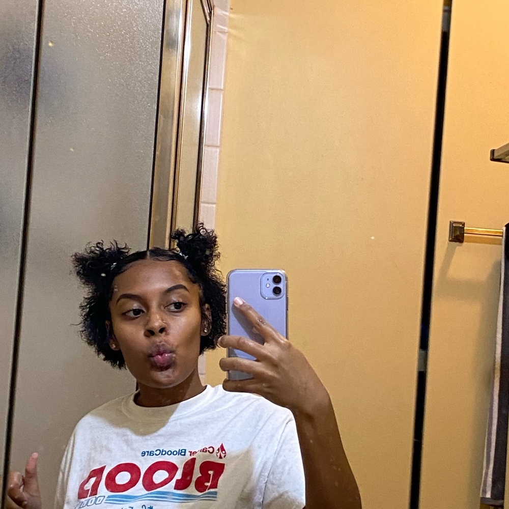 Meet your Posher, Floence